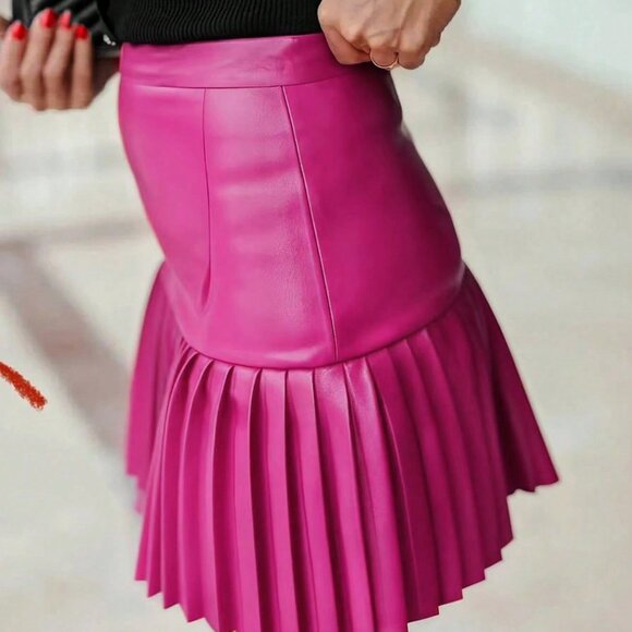 Trendy Women's Hot Pink faux leather Pleated A-Line Mini Skirt - Picture 2 of 5